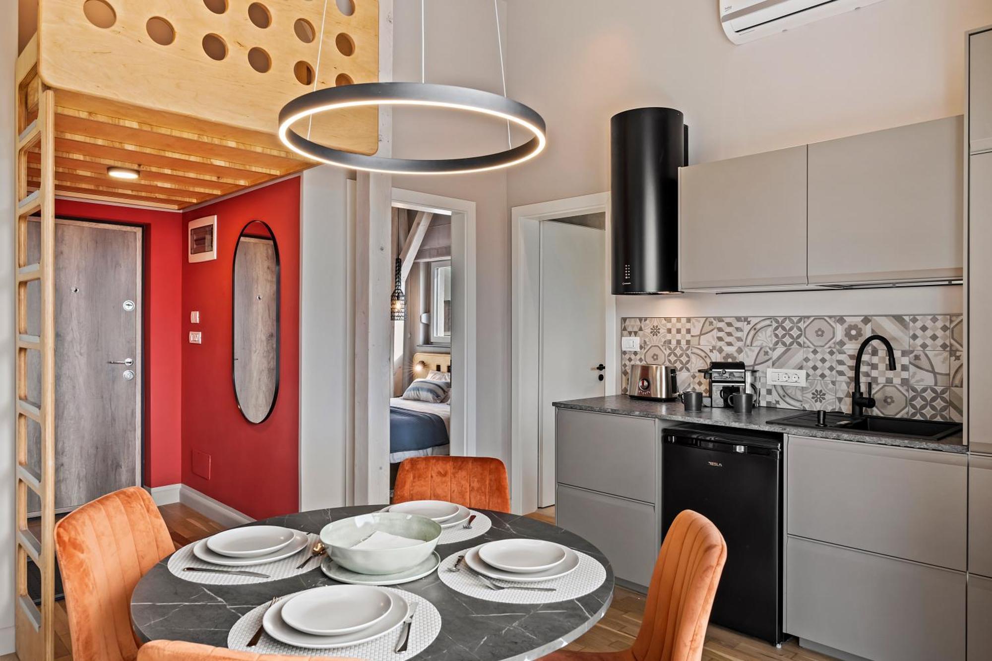 Ultra Central Apartments - Unirii & Old Town بوخارست المظهر الخارجي الصورة